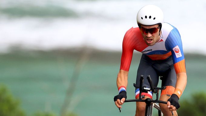 Nizozemský cyklista Tom Dumoulin se řadí mezi největší favority dnešní individuální časovky na mistrovství světa v Kataru.