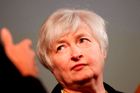 V čele Fedu bude poprvé žena, Senát schválil Yellenovou