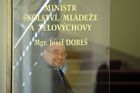 Premiér nabídl ministra školství svému poradci Fialovi