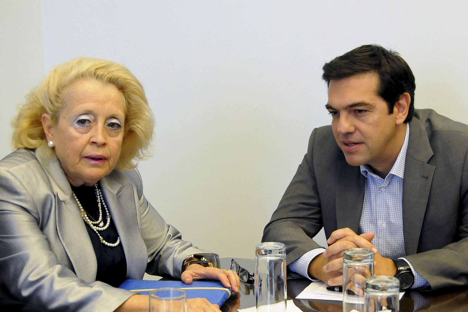 Alexis Tsipras a jeho nástupkyně Vasiliki Thanosová