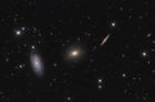 Český amatér vyfotil 100 milionů let staré světlo a galaxie z hlubin vesmíru