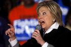 Clintonová používáním soukromého mailu porušila vládní pravidla, oznámila inspekce