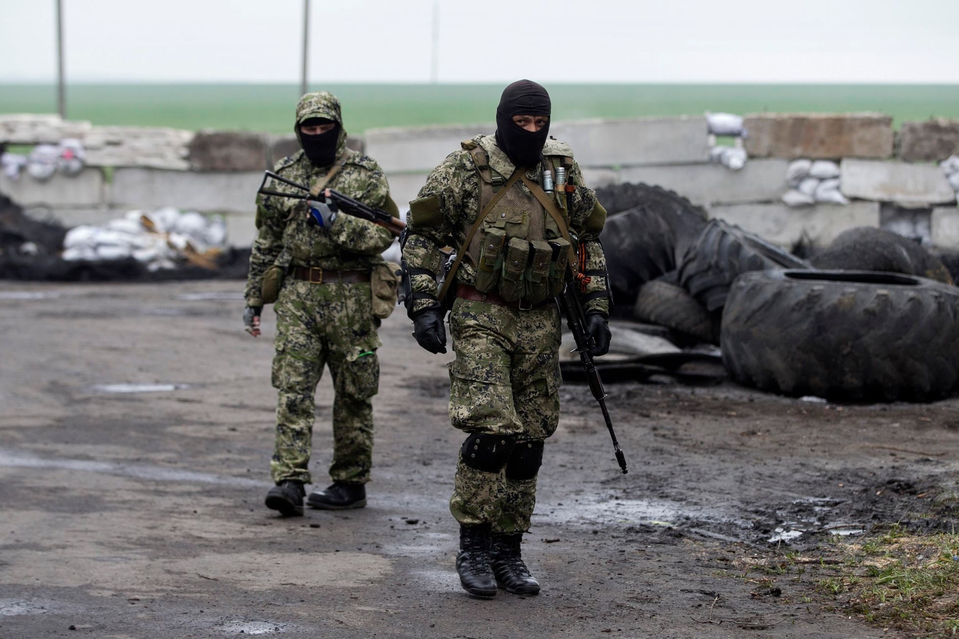 Ukrajina - Slavjansk - ozbrojenci - separatisté