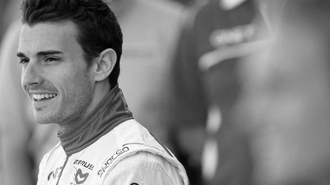 Před pěti lety zemřel Bianchi. Formule 1 už mezi tím konečně vyřešila ochranu hlavy