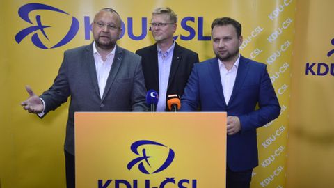 Bělobrádek po jednání předsednictva KDU-ČSL: Do evropských voleb půjdeme samostatně