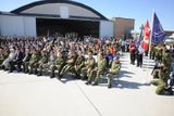 Slavnostní ceremoniál se uskutečnil na letecké základně kanadské armády, s níž klub úzce spolupracuje.