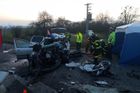 Řidič náklaďáku přehlédl protijedoucí vůz, za smrt čtyř lidí mu hrozí šest let