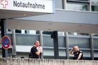 Pacient zastřelil v berlínské nemocnici lékaře, pak obrátil zbraň proti sobě