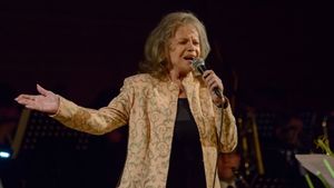 Eva Pilarová (77)