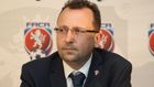 Favoritem fotbalových voleb byl Martin Malík, ředitel STES, tedy obchodní společnosti FAČR. Potřebný počet hlasů však nezískal.