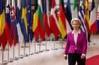Předsedkyně Evropské komise Ursula von der Leyenová na mimořádném summitu v Bruselu, 30. květen 2022