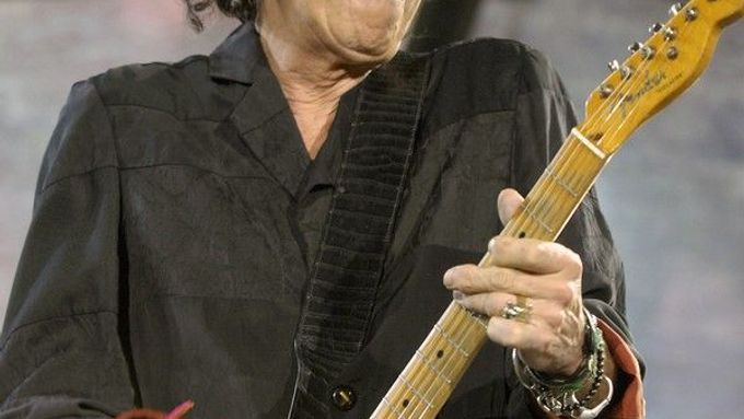 Rolling Stones během koncertu na brněnském výstavišti.