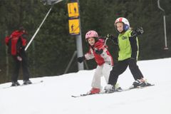 Vydařený víkend pro české skiareály: ideální lyžařské podmínky a rekordní návštěvy