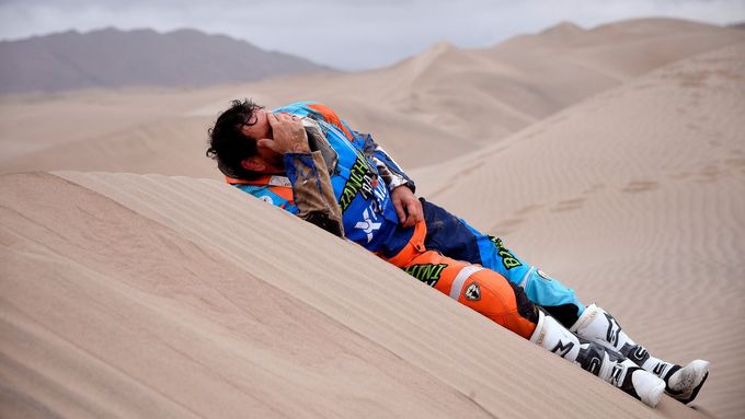 Účastníkům 41. ročníku Rallye Dakar se bude o peruánském písku zdát asi ještě dlouho.