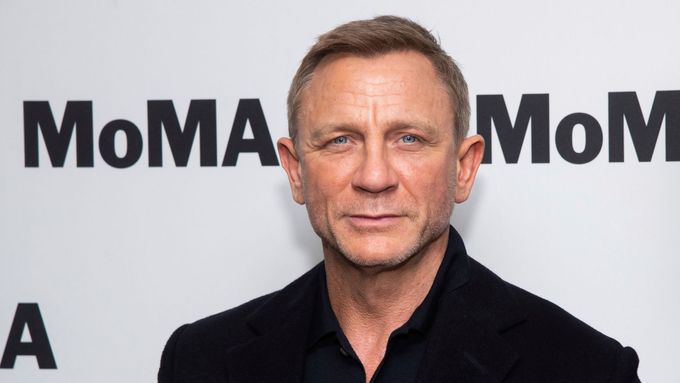 Daniel Craig se už na konci září objeví v nové bondovce Není čas zemřít. Nápad, že by ho v roli agenta 007 v budoucnu nahradila žena, se mu ale nezdá.