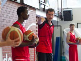 Julián Beťko, Trenénink basketbalového týmu GBA