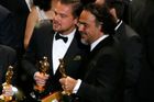 Leonardo DiCaprio a Alejandro González Iňárritu.
