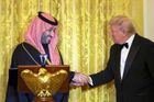 Během večeře v Bílém domě Trump uvedl, že „zvyšuje vojenskou spolupráci na ještě vyšší úroveň“ tím, že označuje Saúdskou Arábii za významného nečlenského spojence NATO.