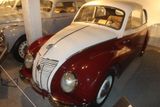 Vůz IFA F9 vyráběla bývalá továrna BMW ve východoněmeckém Eisenachu. Malý tříválcový motor s výkonem 28 koní poháněl přední kola. Nabízel se v letech 1949-56, celkem bylo vyrobeno 40 tisíc kusů.