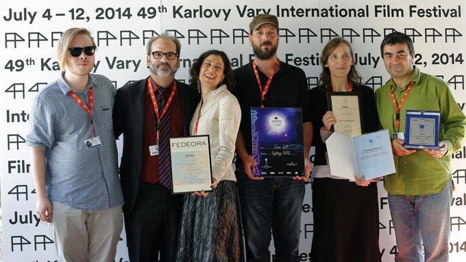 Nestatutární ceny získali (zleva): Ivan I. Tverdovskij, Thomas Legoreci a Iris Elezi, György Palfi, Signe Baumane a George Ovašvili.