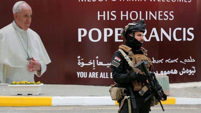 Cestu papeže do Iráku budou doprovázet extrémně přísná bezpečnostní opatření.