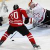 John Tavares skóruje v utkání Kanada - Švýcarsko
