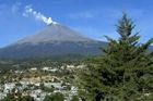 Mexická sopka Popocatépetl opět připomněla, že je stále činná. Vesnici na úpatí zasypala popelem