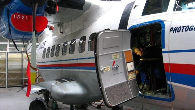 Výroba L-410 na fotografii z roku 2009.