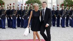 Emmanuel Macron a jeho manželka Brigitte Trogneuxová.