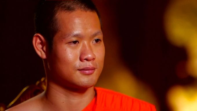 Jak přežil fotbalový tým uvězněný v jeskyni? Sledujte výpověď thajského trenéra