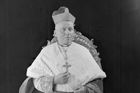 Ve Vatikánu byly vyzdviženy ostatky kardinála Berana. V pátek je česká delegace převeze do Prahy