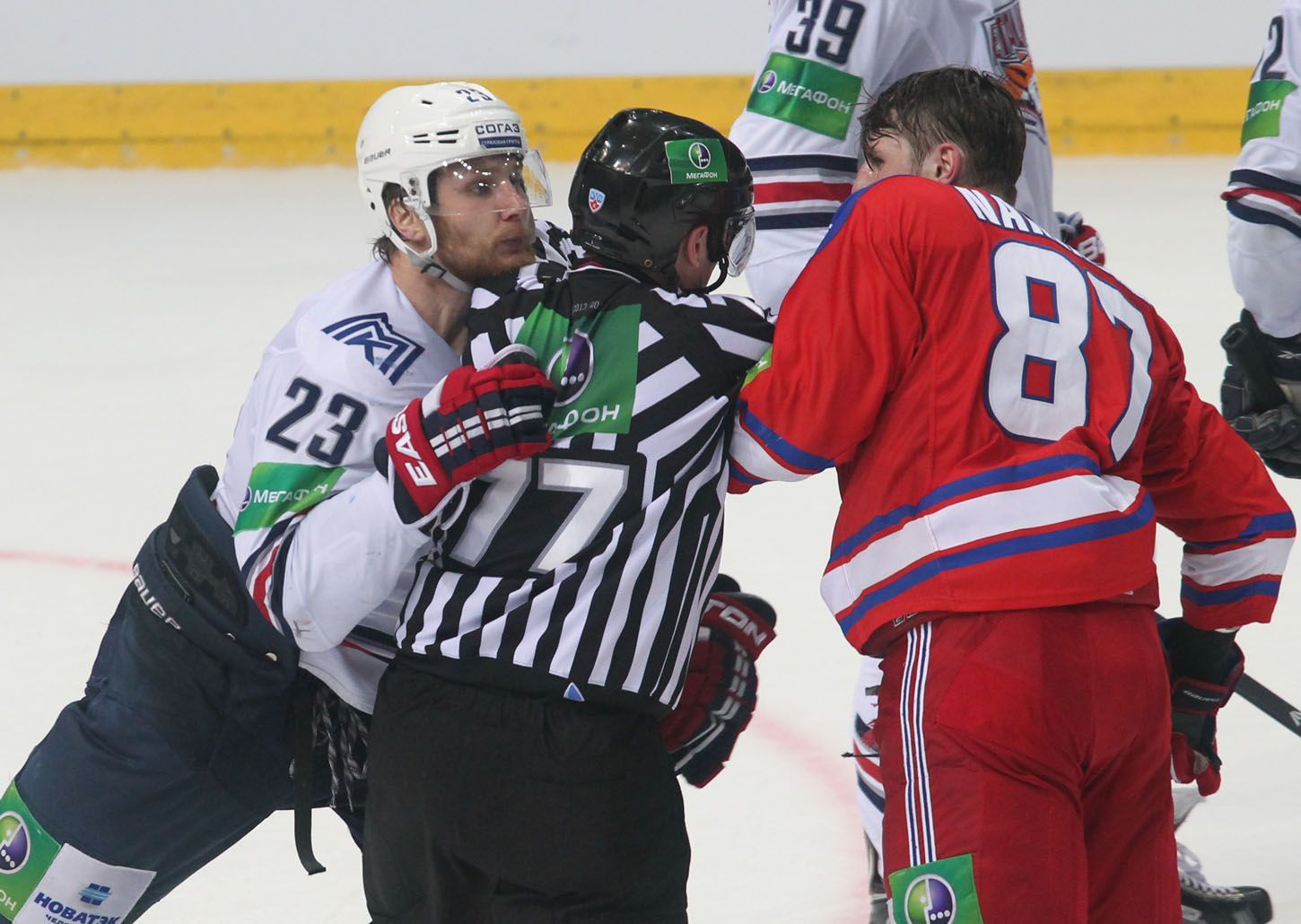 Lev Praha vs. Magnitogorsk, čtvrté finále KHL v O2 aréně (Timkin, Nakládal)