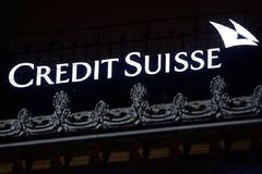 Credit Suisse hledá marně cestu z červených čísel