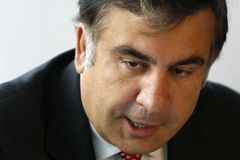 Oděský gubernátor Saakašvili se kvůli privatizačnímu sporu málem popral s ministrem vnitra