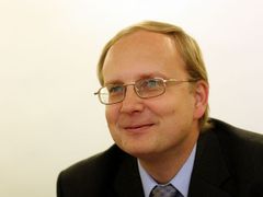 Ministr životního prostředí Libor Ambrozek (KDU-ČSL).