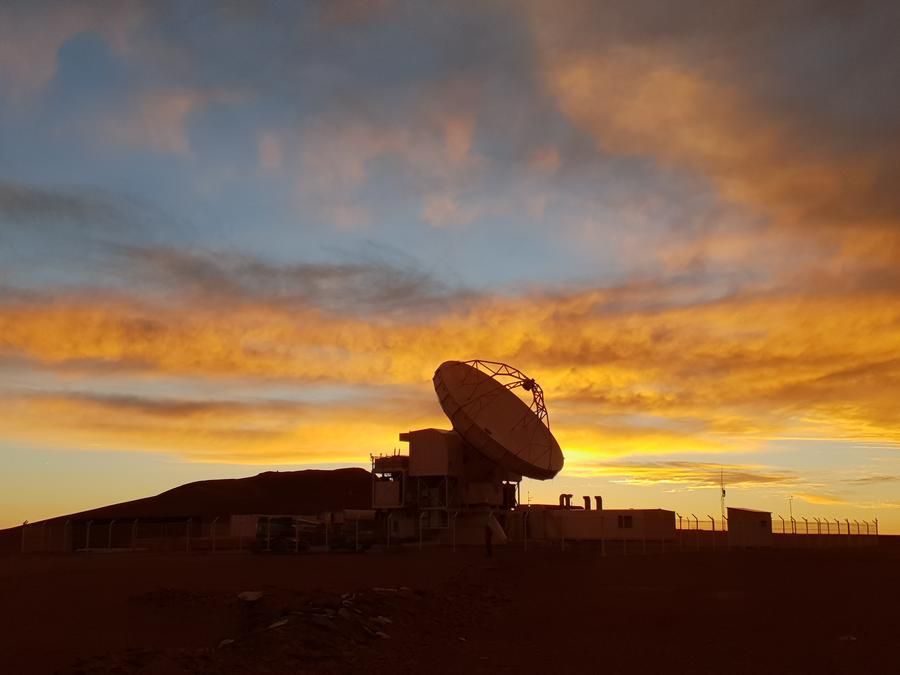 Radioteleskop v Chile - černá díra