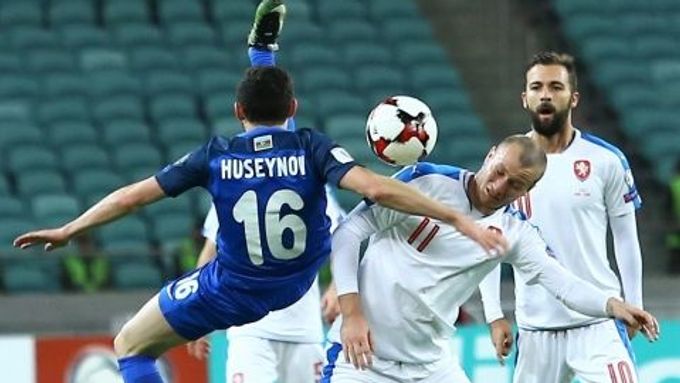 Moment z utkání mezi Ázerbájdžánem a Českem.