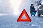 Mrazy vystřídal déšť. Řidiče v Česku trápí ledovka, hromadné nehody a uzavřené silnice