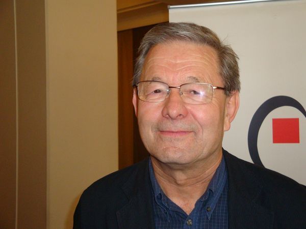 Profesor Pavel Hobza