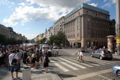 Dům na Václavském náměstí se zatím bourat nebude