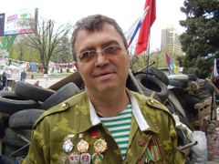 Velitel Sergej Gračov. Luhansk, 21. dubna 2014.