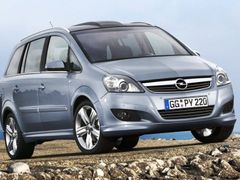 Toto je Opel Zafira minulé generace, který je stále k mání