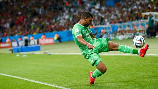 Algeria's El Arabi Soudani kicks the ball during their 2014 World Cup round of 16 game against Germany at the Beira Rio stadium in Porto Alegre June 30, 2014. REUTERS/Dar