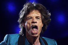 Mick Jagger si odskočil, vydává desku s jinou partou