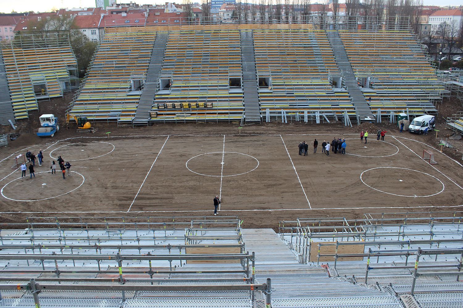 Tribuny téměř stojí. Do Hokejových her zbývá měsíc