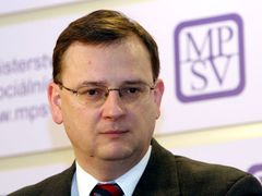 Ministr práce a sociálních věcí Petr Nečas (ODS).