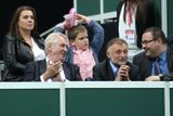 A zdá se, že se Miloš Zeman na tenisu dobře bavil.