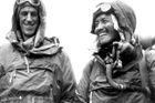 Zemřel Hillary, první muž, který viděl svět z Everestu