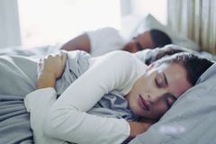 Tak pomáhá nahota: Spát bez šatů je prý zdravější