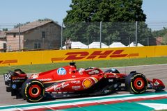 Na domácí půdě Ferrari bude z prvního místa startovat Verstappen